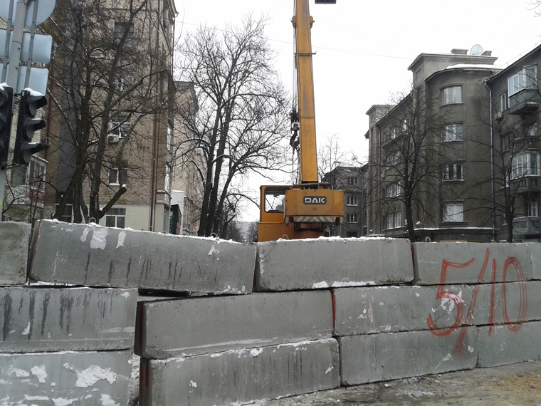 berlin wall institutskaya (2).jpg